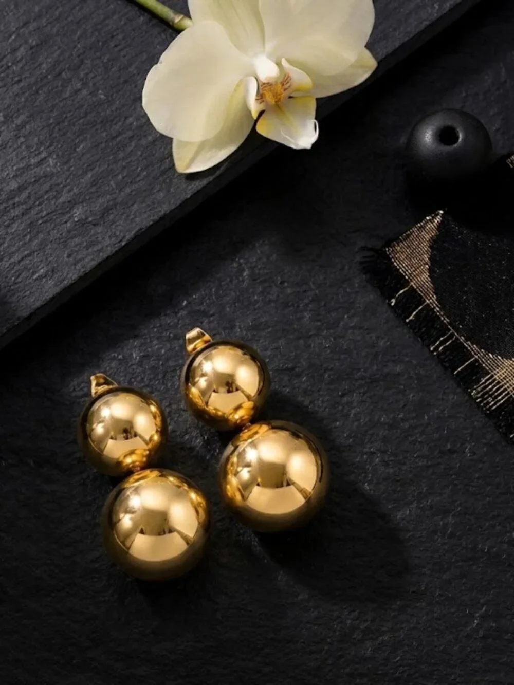 18K Gold Plated Double Ball Drop Stud Earrings Sculptural Old Money 0.8